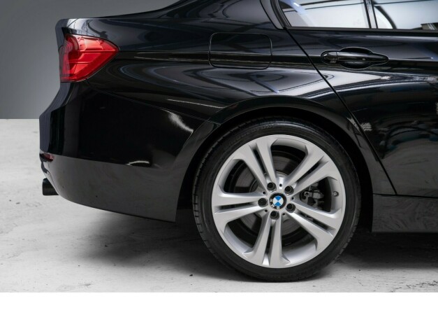 bmw-3-serie-bensin-2013-big-10