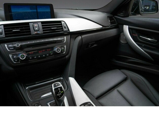 bmw-3-serie-bensin-2013-big-39