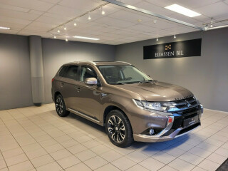 Mitsubishi | Outlander | Elektrisitet+bensin | 2016