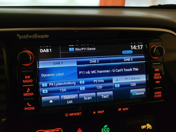 mitsubishi-outlander-elektrisitetbensin-2016-big-25