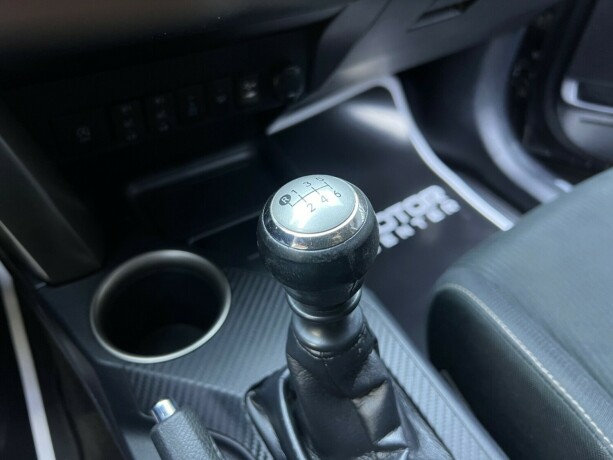 toyota-rav4-diesel-2013-big-21