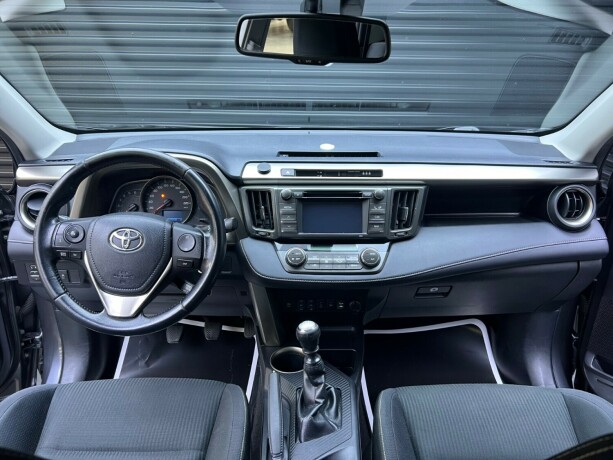 toyota-rav4-diesel-2013-big-9