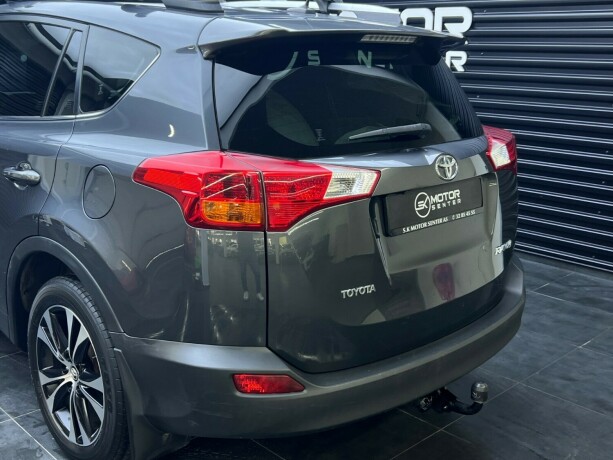 toyota-rav4-diesel-2013-big-5