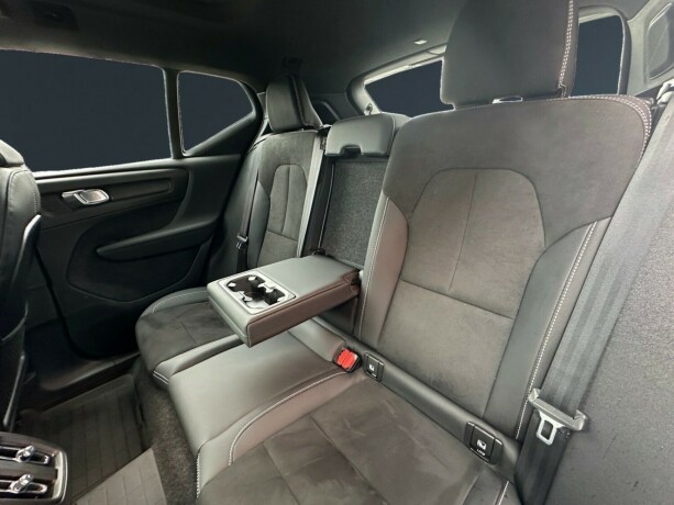 volvo-xc-40-elektrisitet-2023-big-11