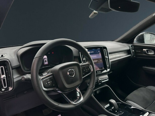 volvo-xc-40-elektrisitet-2023-big-9