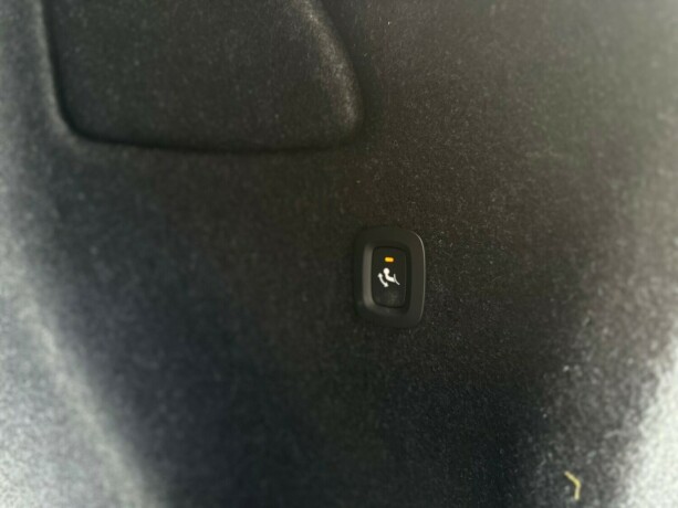 volvo-xc-40-elektrisitet-2023-big-37