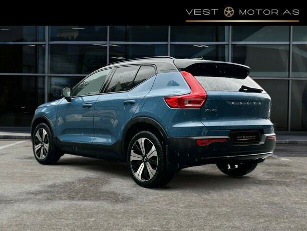 volvo-xc-40-elektrisitet-2023-big-4
