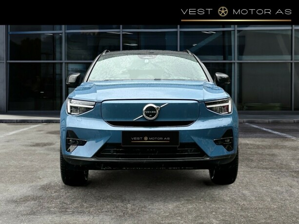 volvo-xc-40-elektrisitet-2023-big-1