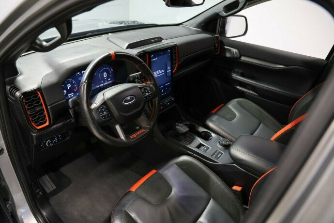 ford-ranger-raptor-bensin-2023-big-4