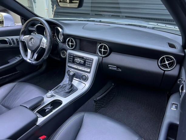 mercedes-benz-slk-bensin-2013-big-13