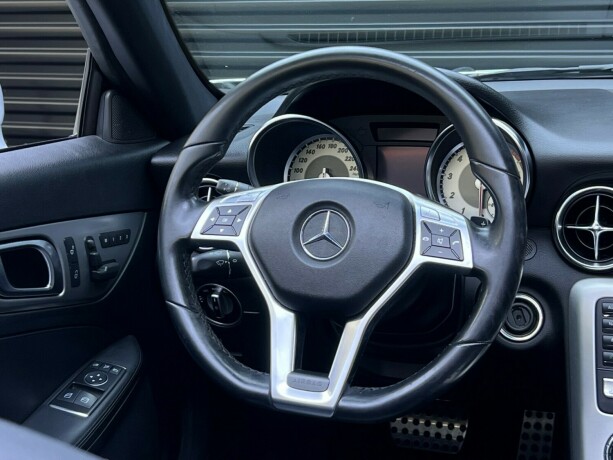 mercedes-benz-slk-bensin-2013-big-14