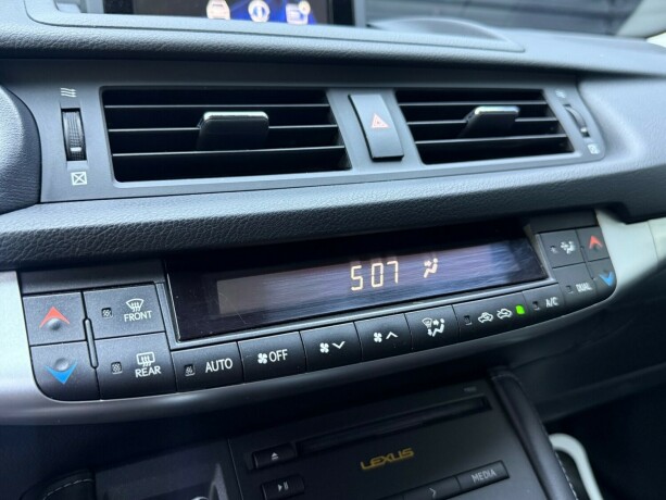 lexus-ct200h-elektrisitetbensin-2013-big-22