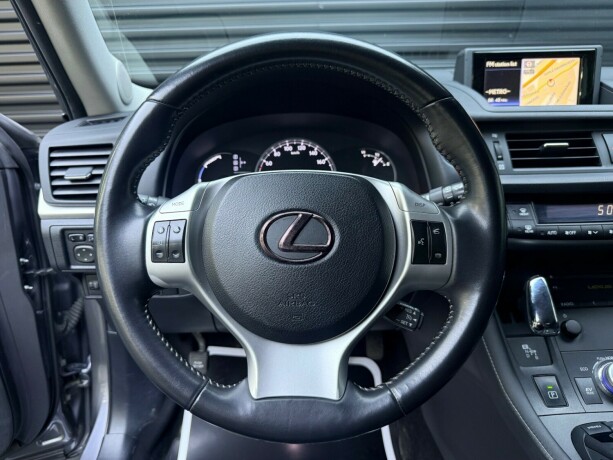 lexus-ct200h-elektrisitetbensin-2013-big-12