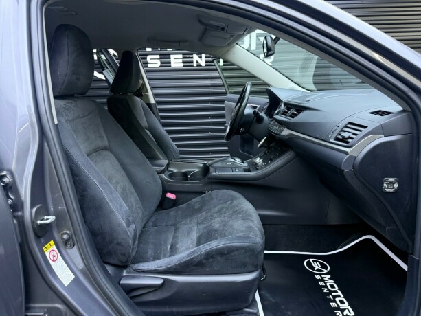 lexus-ct200h-elektrisitetbensin-2013-big-26