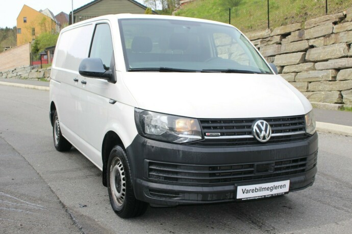 volkswagen-transporter-diesel-2017-big-0