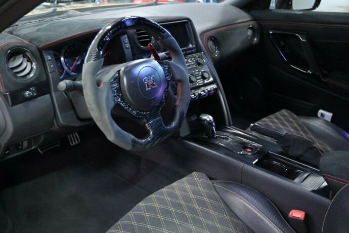 nissan-gt-r-bensin-2009-big-5