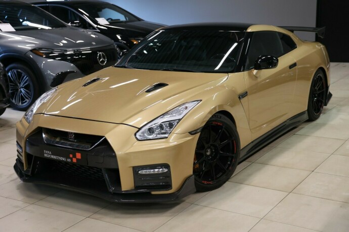 nissan-gt-r-bensin-2009-big-0