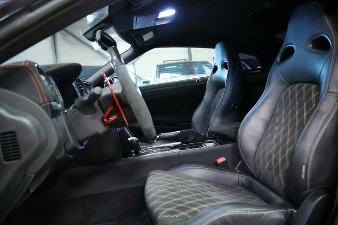 nissan-gt-r-bensin-2009-big-4