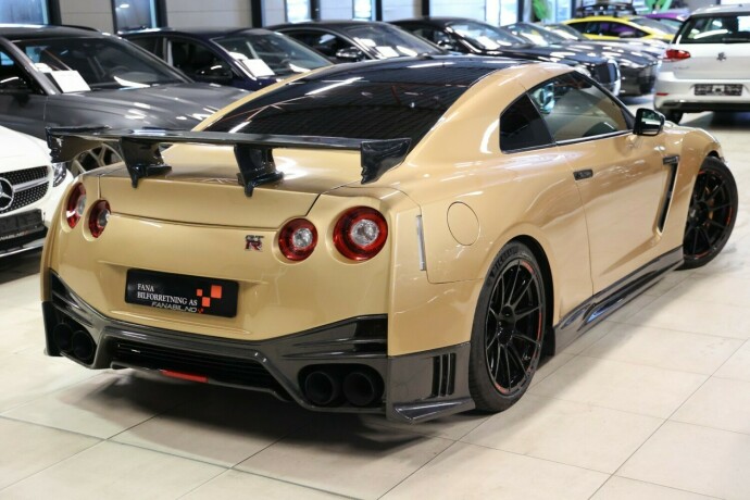 nissan-gt-r-bensin-2009-big-2
