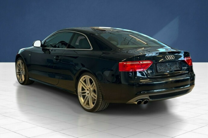 audi-a5-bensin-2009-big-3