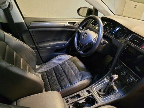 volkswagen-golf-elektrisitet-2018-big-14