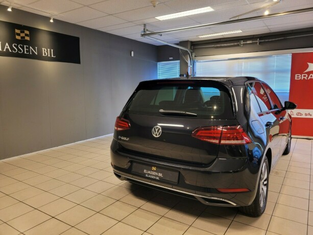 volkswagen-golf-elektrisitet-2018-big-5