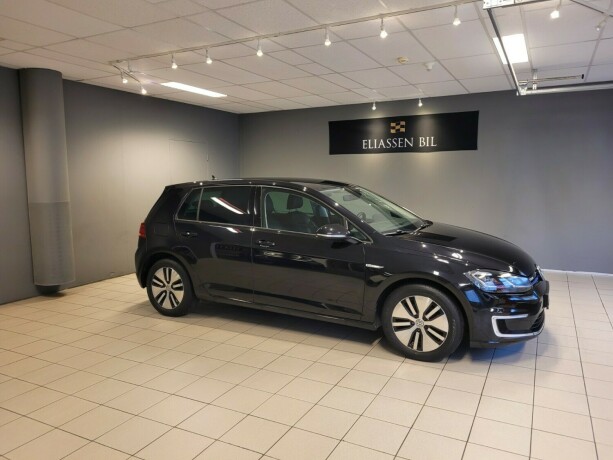 volkswagen-golf-elektrisitet-2018-big-2