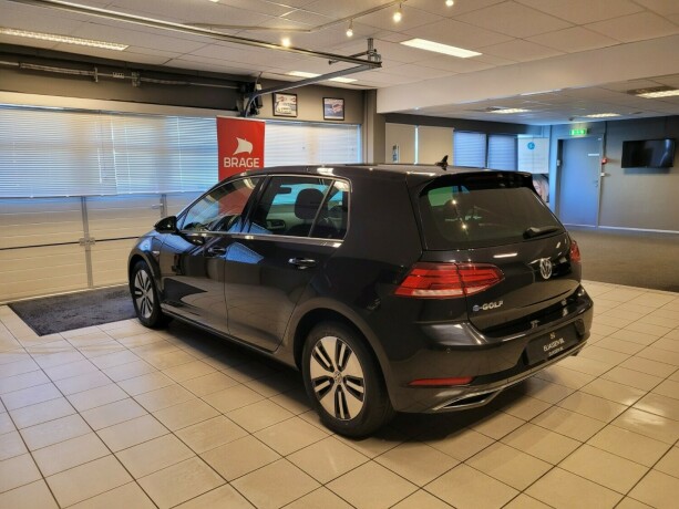 volkswagen-golf-elektrisitet-2018-big-6