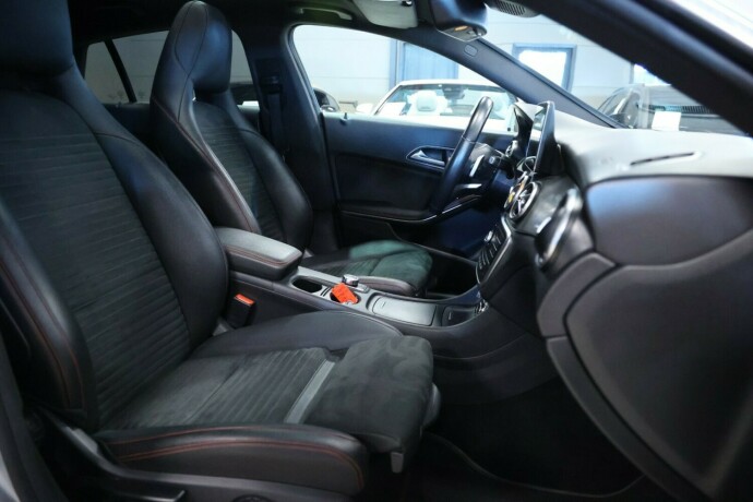 mercedes-benz-cla-bensin-2016-big-9