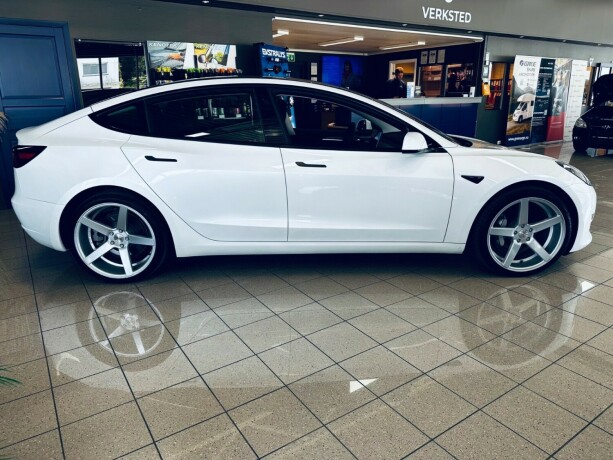 tesla-model-3-elektrisitet-2021-big-7