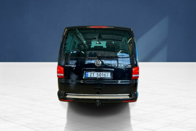 volkswagen-multivan-diesel-2015-big-5