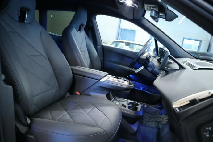 bmw-ix-xdrive-50-elektrisitet-2024-big-9