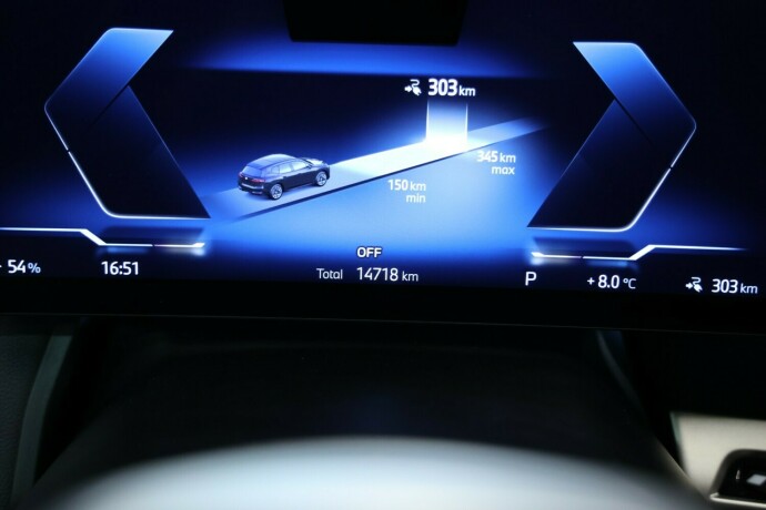 bmw-ix-xdrive-50-elektrisitet-2024-big-10