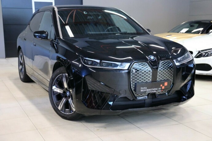 bmw-ix-xdrive-50-elektrisitet-2024-big-3