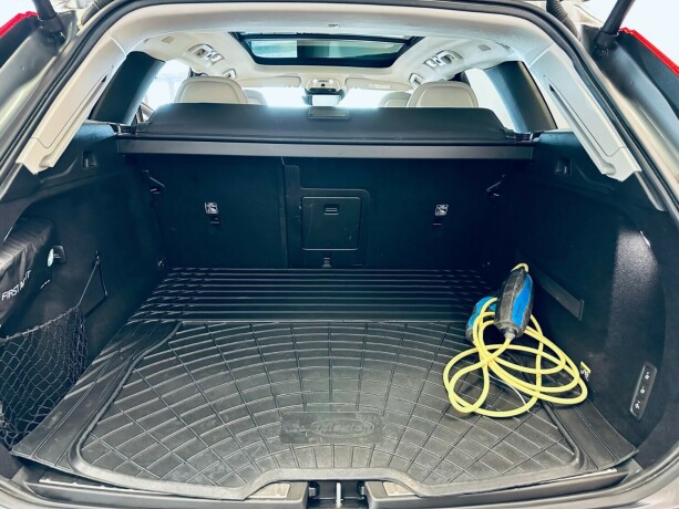 volvo-xc-60-elektrisitetbensin-2018-big-20