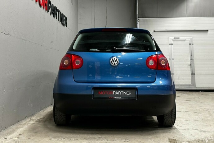 volkswagen-golf-diesel-2005-big-5