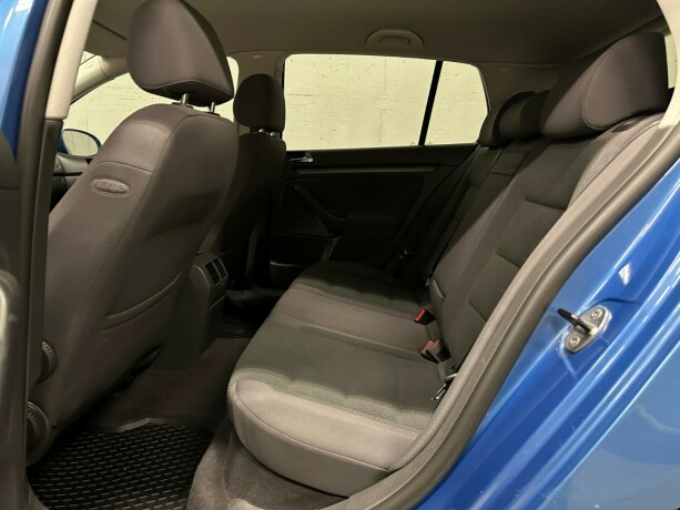 volkswagen-golf-diesel-2005-big-14
