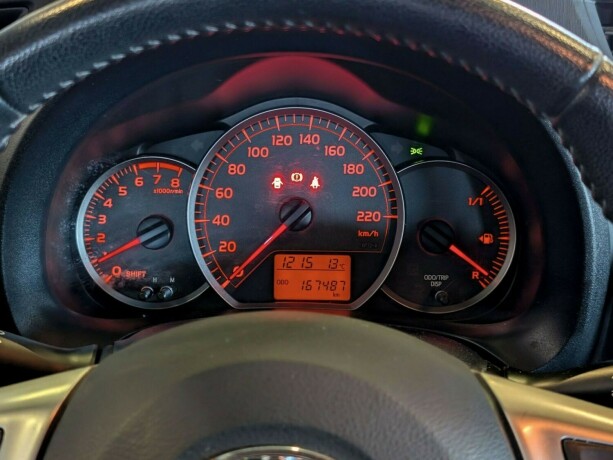 toyota-yaris-bensin-2014-big-16