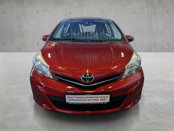 toyota-yaris-bensin-2014-big-8