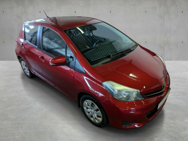toyota-yaris-bensin-2014-big-4