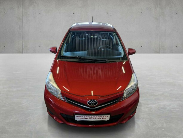 toyota-yaris-bensin-2014-big-9