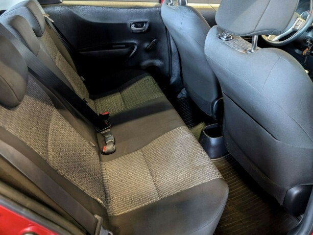 toyota-yaris-bensin-2014-big-23