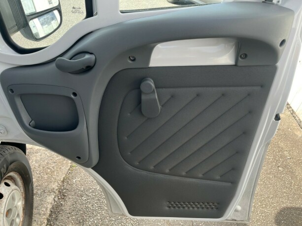 knaus-sport-traveller-diesel-2004-big-19