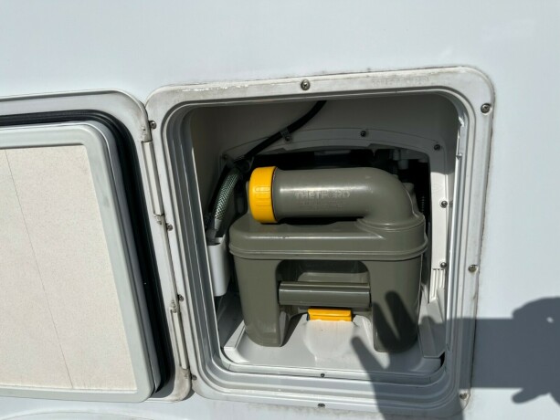 knaus-sport-traveller-diesel-2004-big-10