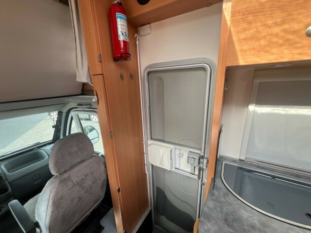 knaus-sport-traveller-diesel-2004-big-30