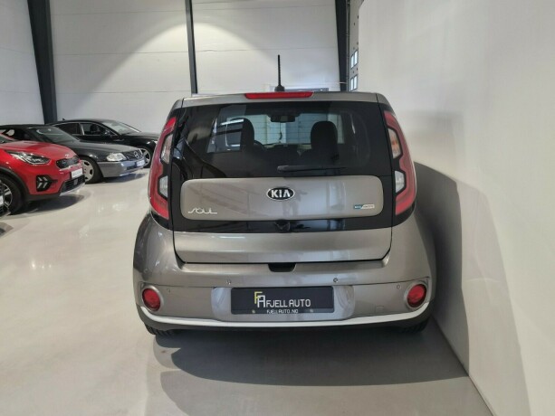 kia-soul-elektrisitet-2018-big-6