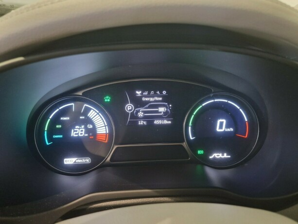 kia-soul-elektrisitet-2018-big-10