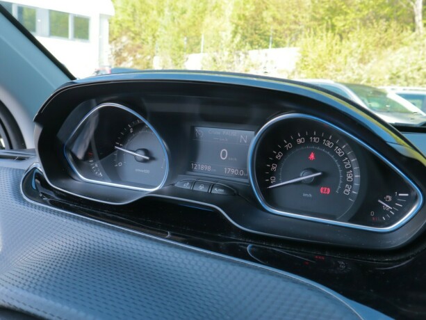 peugeot-2008-diesel-2014-big-14