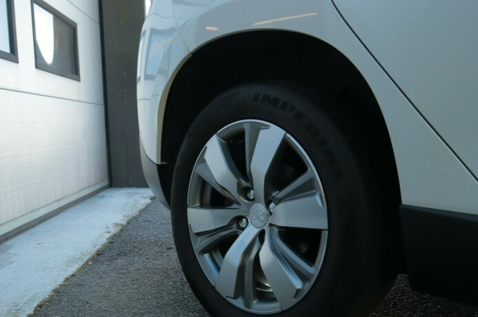 peugeot-2008-diesel-2014-big-12
