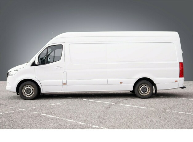 mercedes-benz-sprinter-diesel-2019-big-3